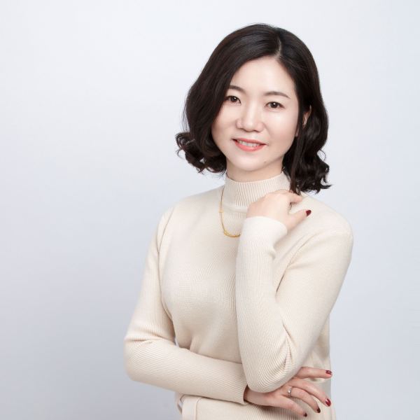 张丽霞