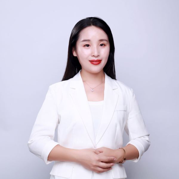 李欣