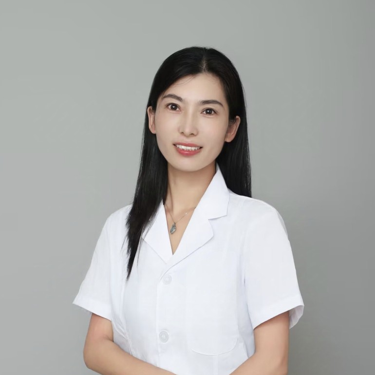 心理咨询师王新爱