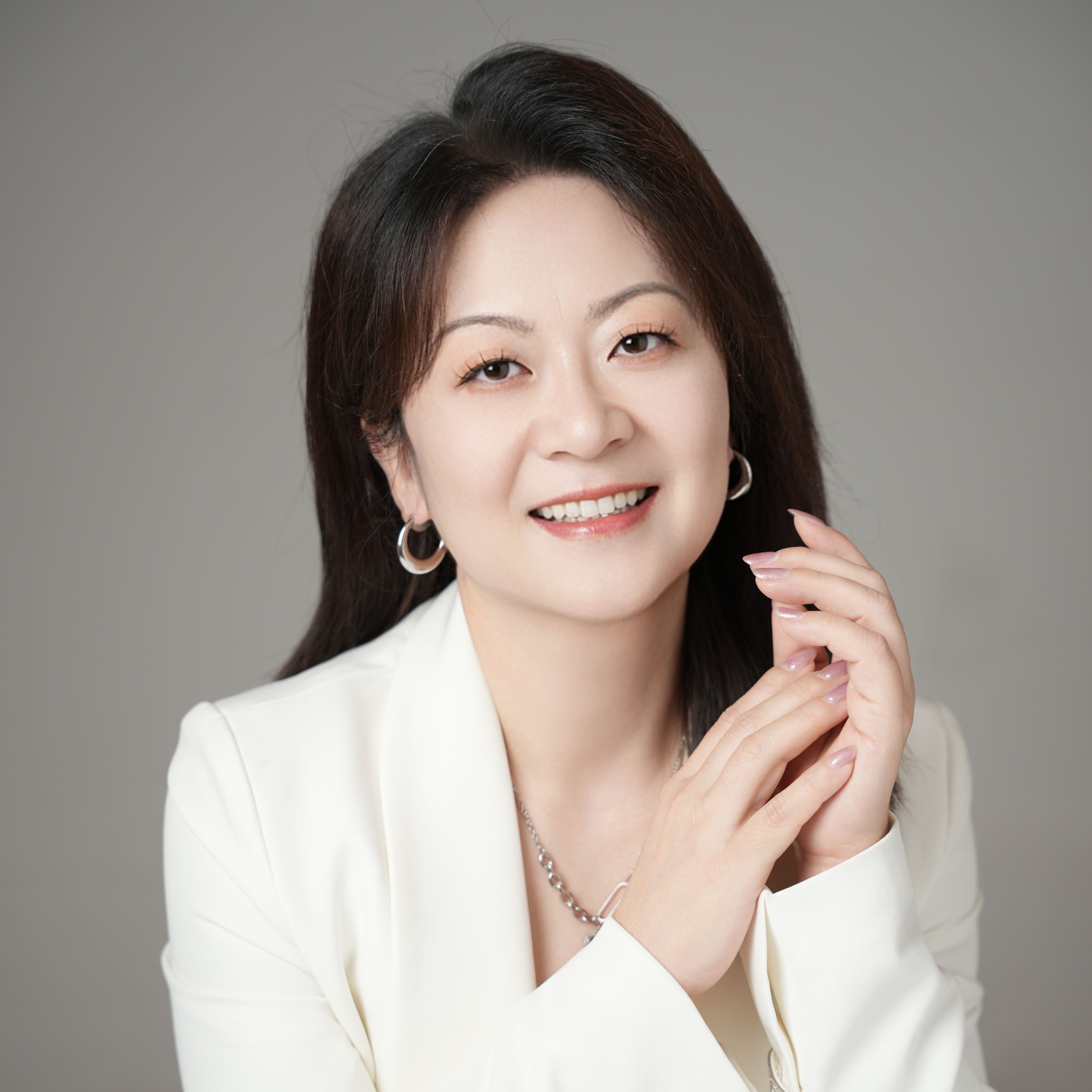 心理咨询师王新爱