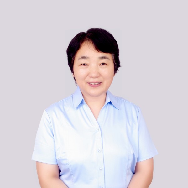 李变英