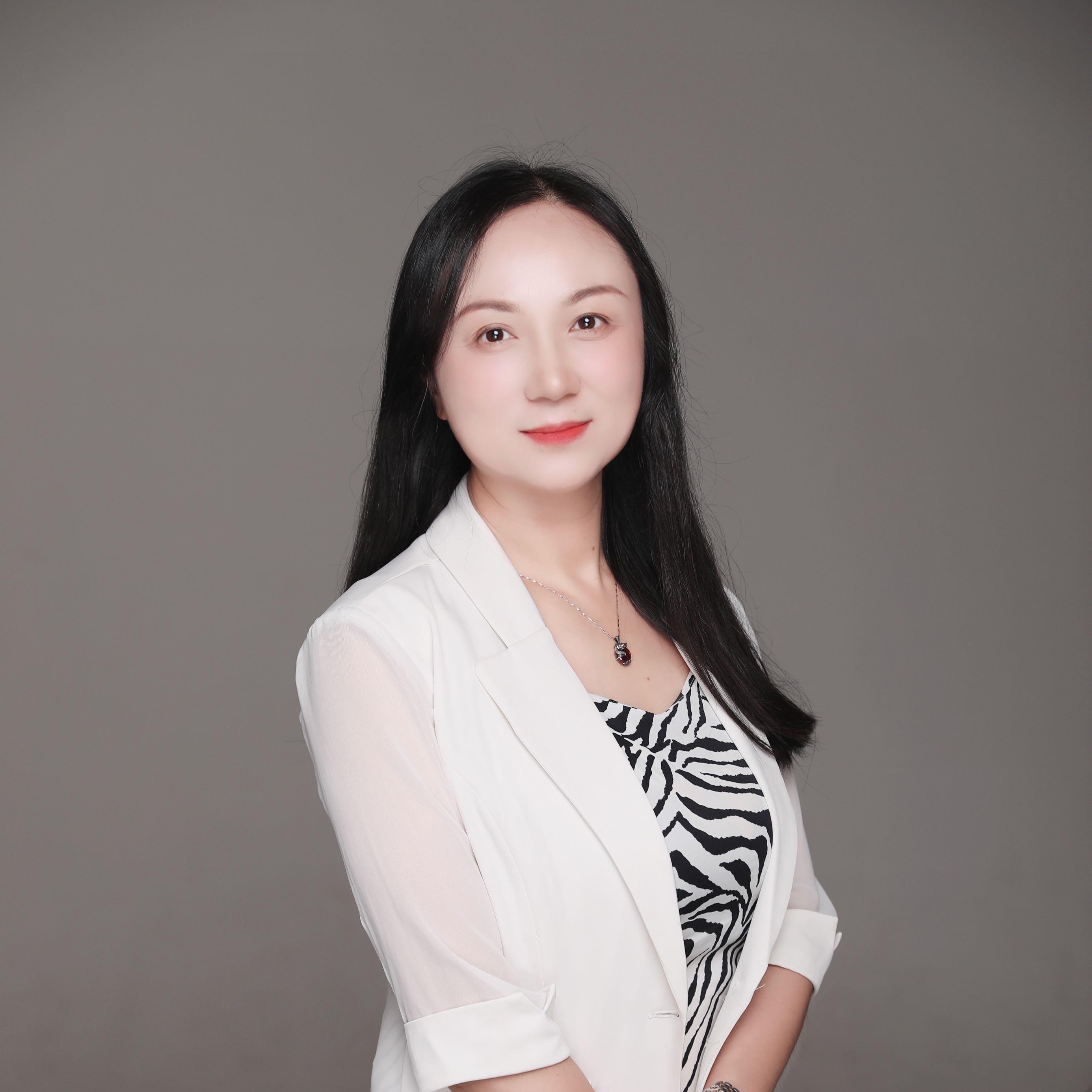 心理咨询师王新爱