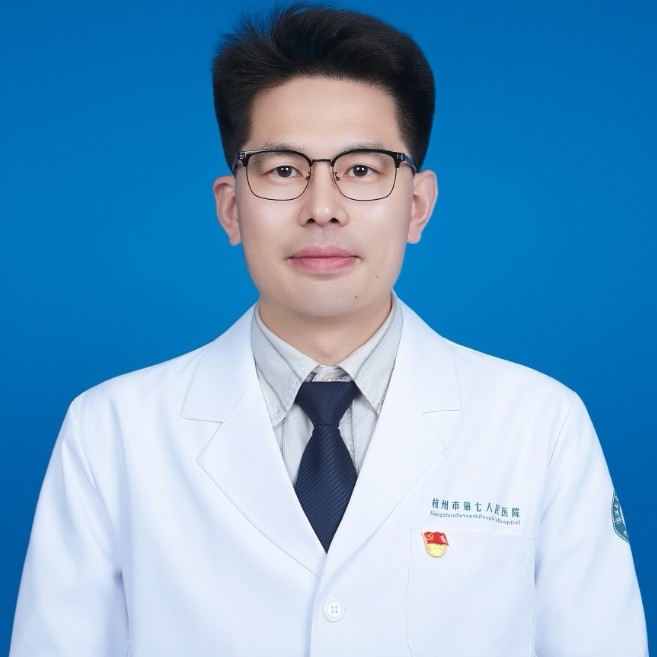 心理咨询师李万文