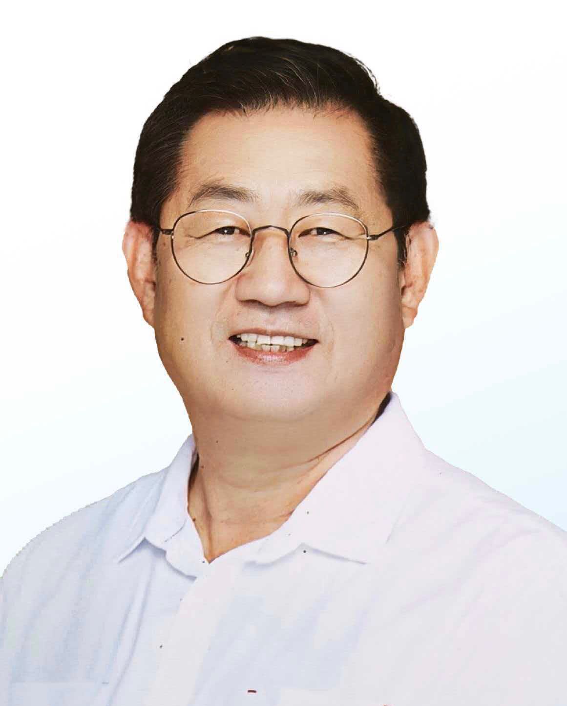 心理咨询师刘正成