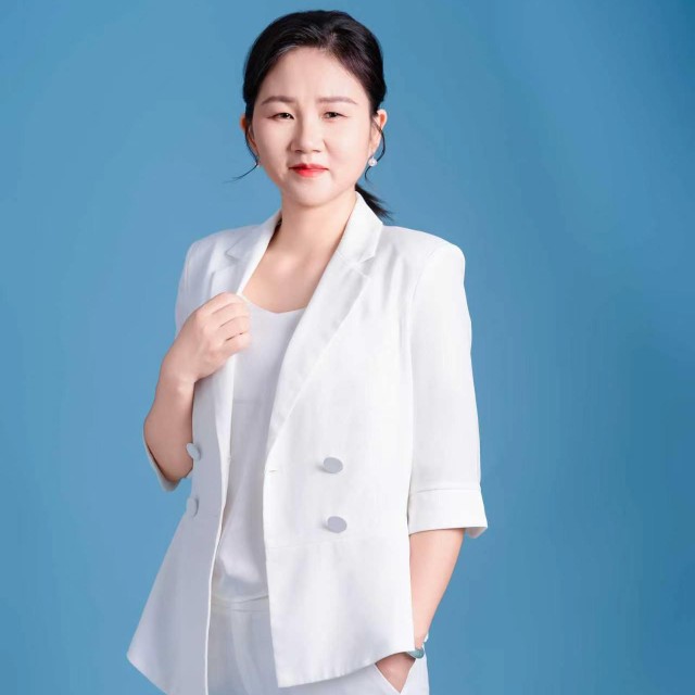 心理咨询师李亚玲